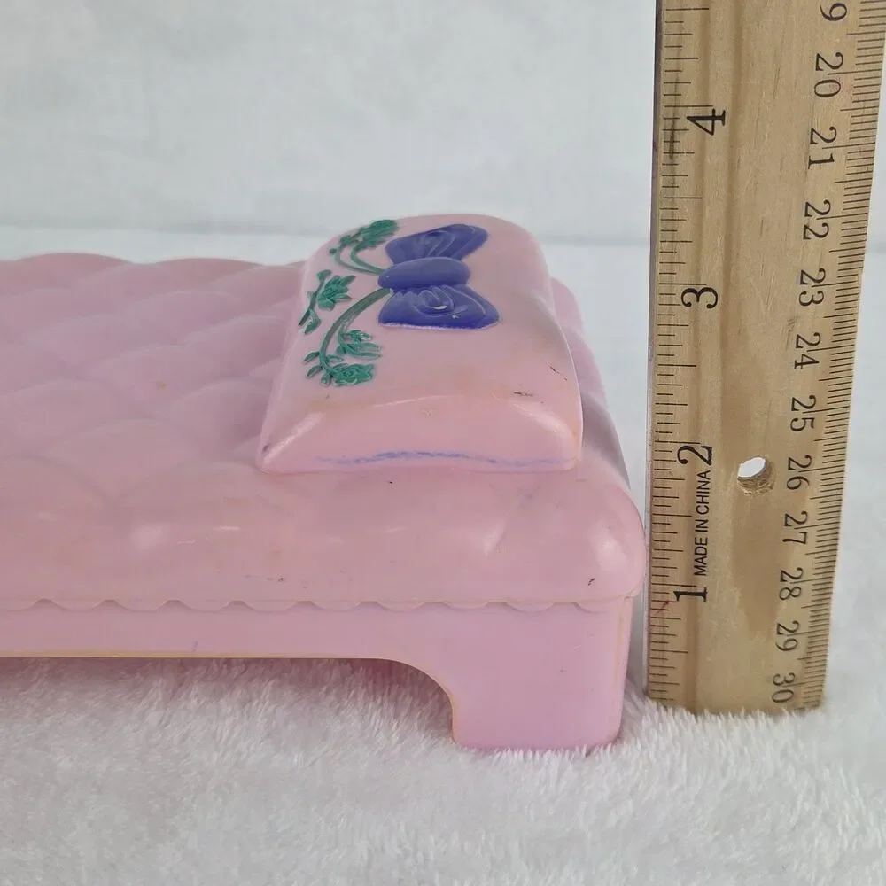 Vintage 1993 MII Meritus Barbie Dollhouse Pink Bed Bedroom Furniture